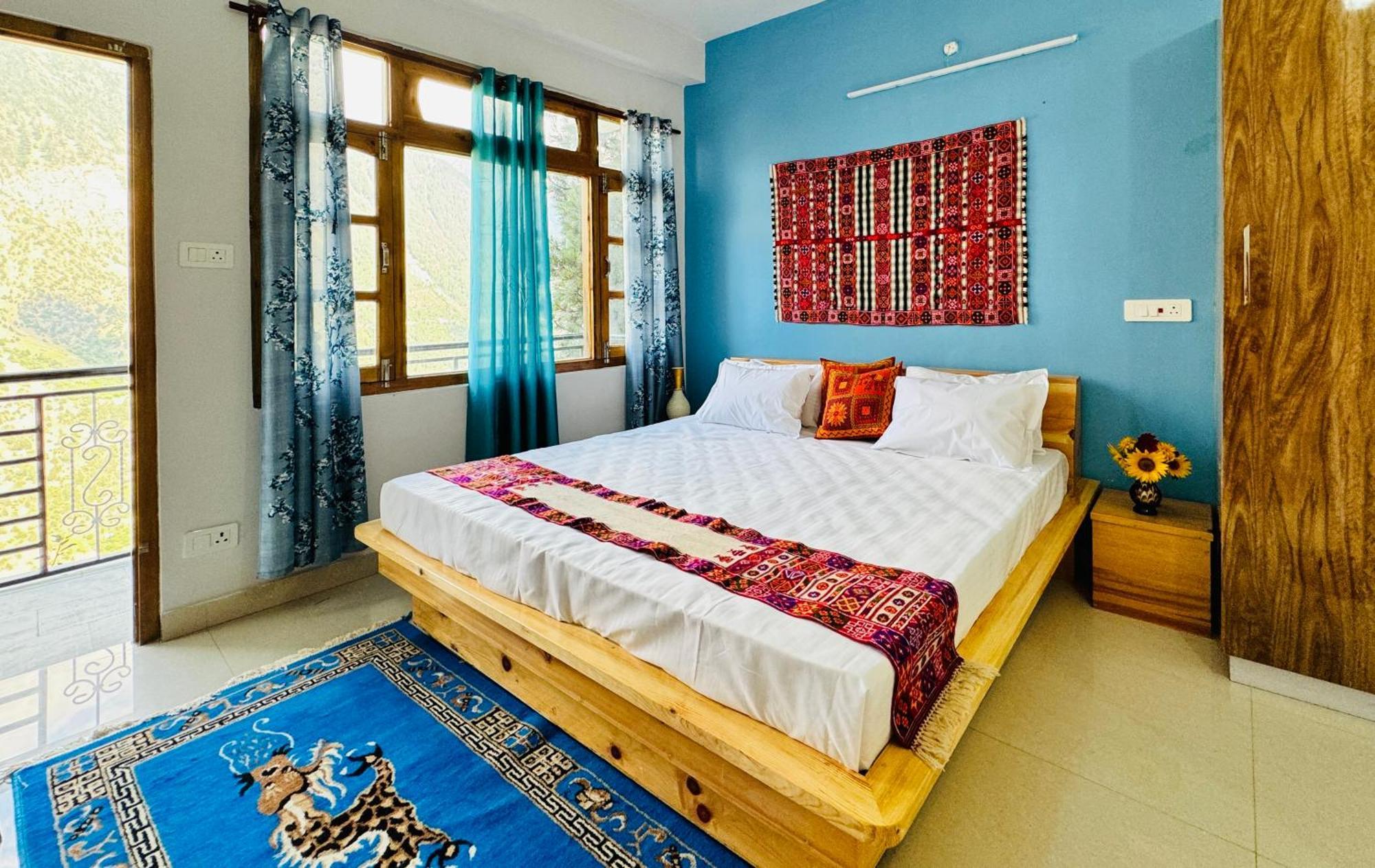 Pine View Retreat Homestay Кальпа Экстерьер фото
