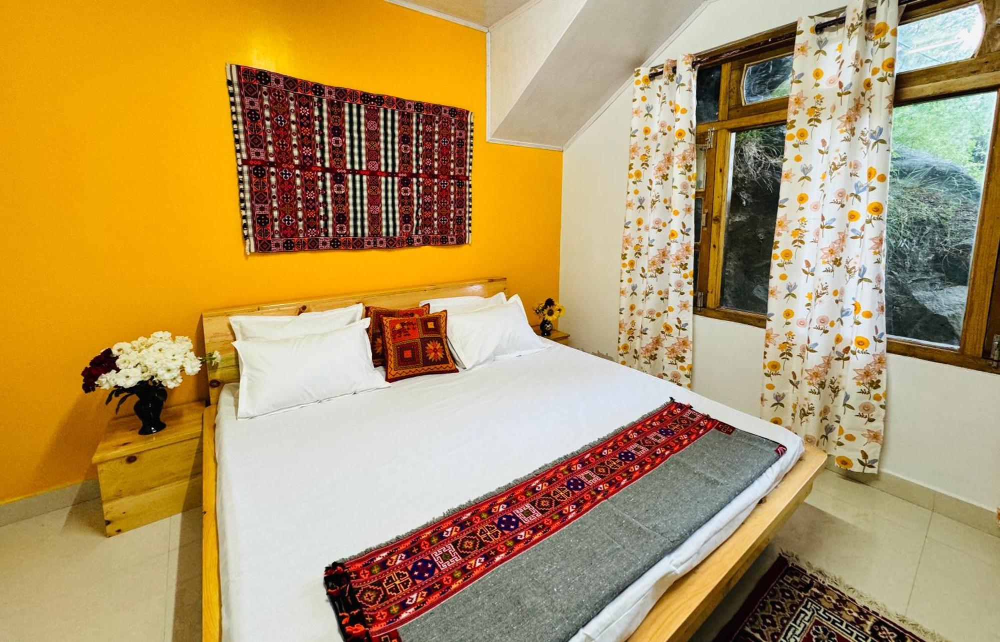 Pine View Retreat Homestay Кальпа Экстерьер фото